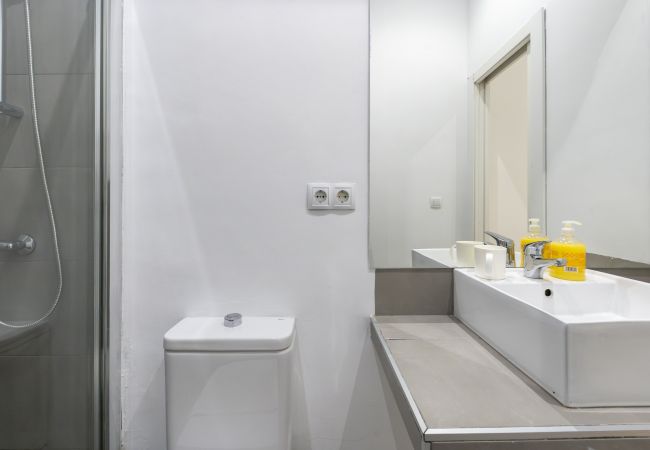 Apartamento em Madrid - Apartment Madrid Downtown Puerta del Sol M (PRE2A) Apartamento em Madrid - Apartment Madrid Downtown Puerta del Sol M (PRE2A)