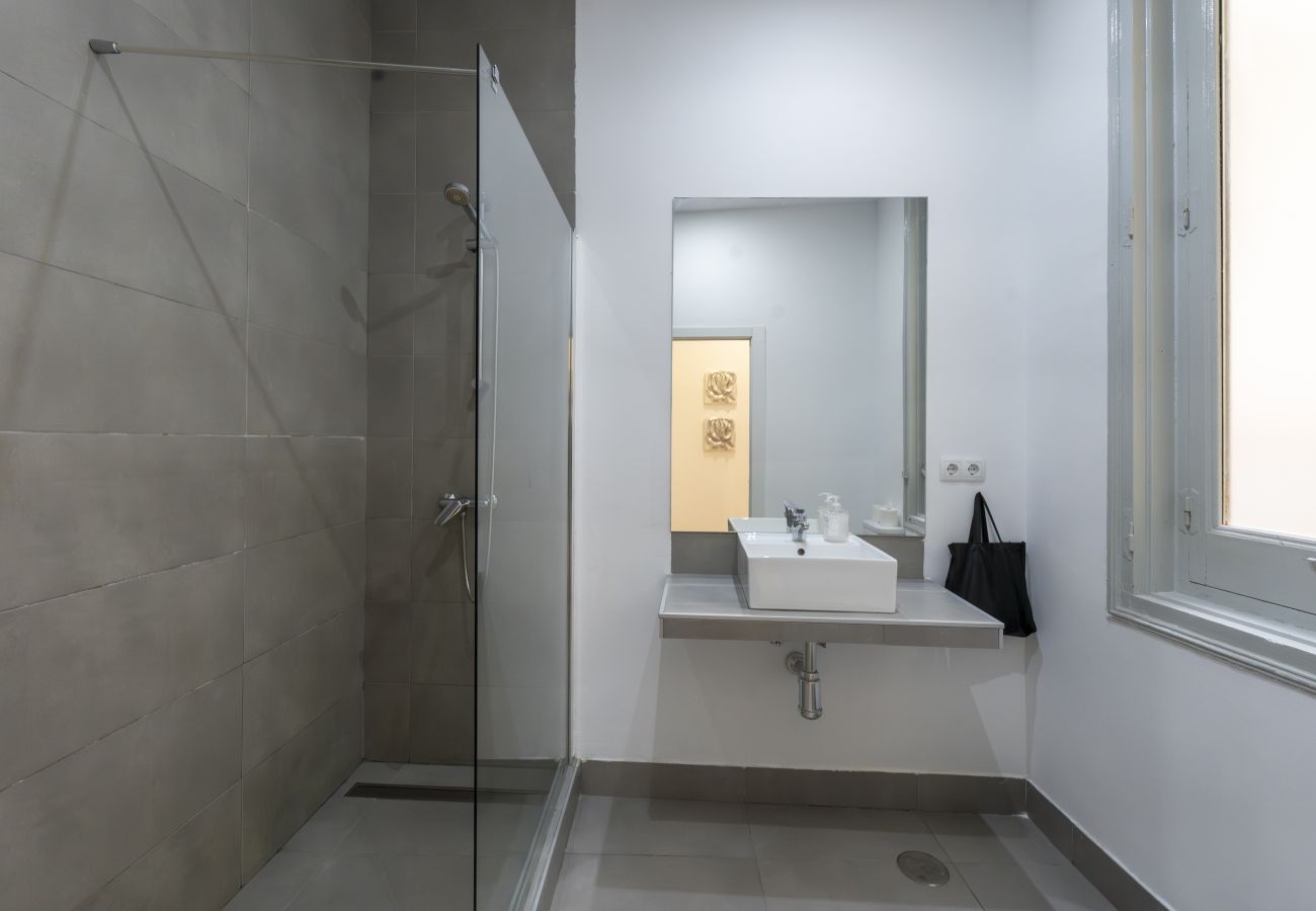 Apartamento em Madrid - Apartment Madrid Downtown Puerta del Sol M (PRE2A) Apartamento em Madrid - Apartment Madrid Downtown Puerta del Sol M (PRE2A)