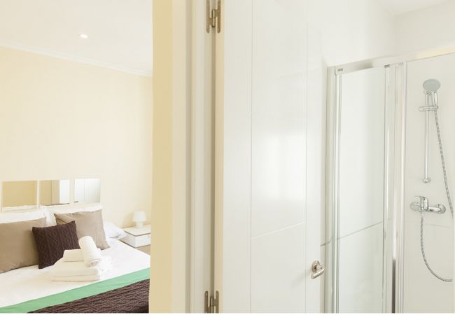 Apartamento em Madrid - Madrid Downtown Retiro-Puerta de Alcala M (LDR28) Apartamento em Madrid - Madrid Downtown Retiro-Puerta de Alcala M (LDR28)
