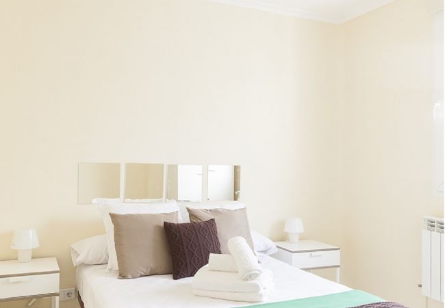 Apartamento em Madrid - Madrid Downtown Retiro-Puerta de Alcala M (LDR28) Apartamento em Madrid - Madrid Downtown Retiro-Puerta de Alcala M (LDR28)