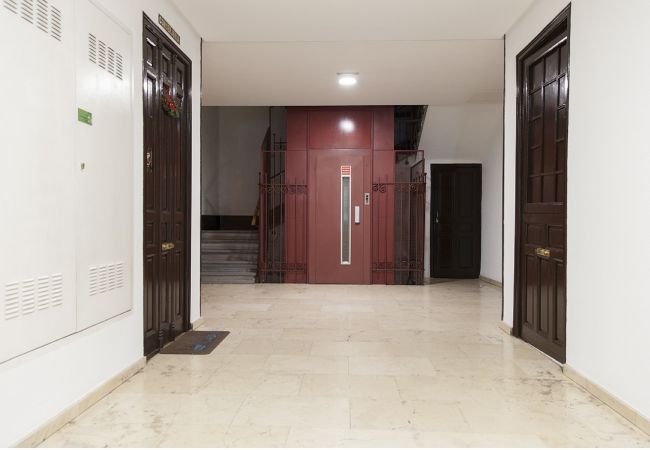 Apartamento em Madrid - Madrid Downtown Retiro-Puerta de Alcala M (LDR28) Apartamento em Madrid - Madrid Downtown Retiro-Puerta de Alcala M (LDR28)
