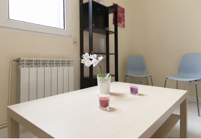 Apartamento em Madrid - Madrid Downtown Retiro-Puerta de Alcala M (LDR28) Apartamento em Madrid - Madrid Downtown Retiro-Puerta de Alcala M (LDR28)