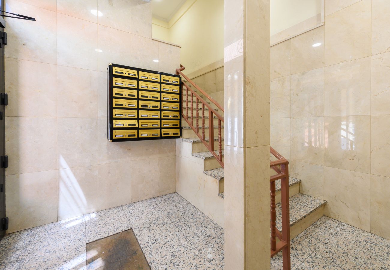 Apartamento em Madrid - Downtown Madrid North Barrio del Pilar .Temporal Apartamento em Madrid - Downtown Madrid North Barrio del Pilar .Temporal