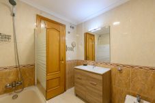 Apartamento em Madrid - Downtown Madrid North Barrio del Pilar M (SAR28)