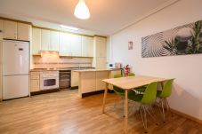 Apartamento em Madrid - Downtown Madrid North Barrio del Pilar M (SAR28)
