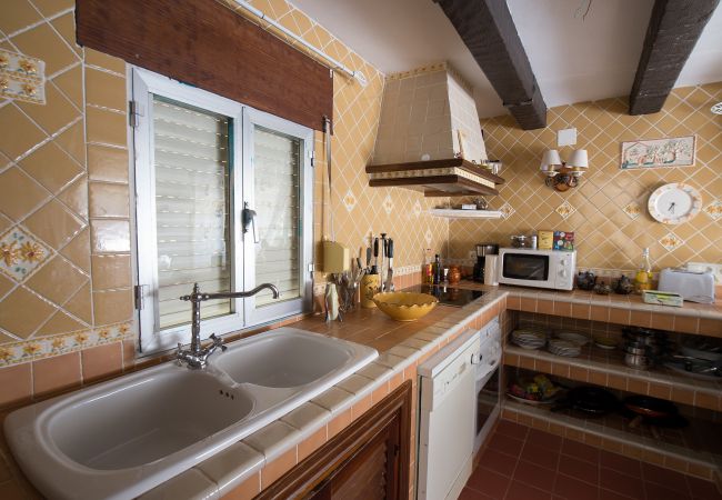 Chalé em Manzanares el Real - Chalet Urbanización La Ponderosa - Sierra Madrid Chalé em Manzanares el Real - Chalet Urbanización La Ponderosa - Sierra Madrid