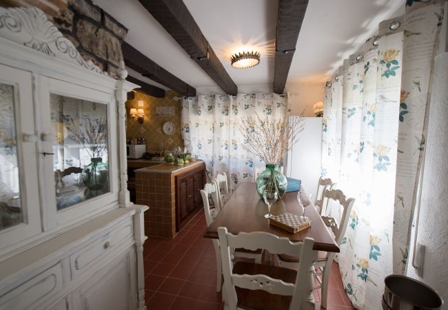 Chalé em Manzanares el Real - Chalet Urbanización La Ponderosa - Sierra Madrid Chalé em Manzanares el Real - Chalet Urbanización La Ponderosa - Sierra Madrid
