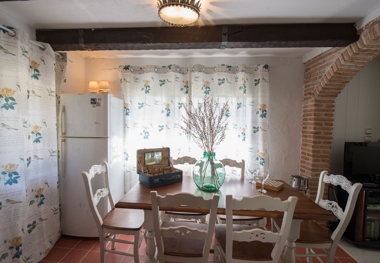 Chalé em Manzanares el Real - Chalet Urbanización La Ponderosa - Sierra Madrid Chalé em Manzanares el Real - Chalet Urbanización La Ponderosa - Sierra Madrid