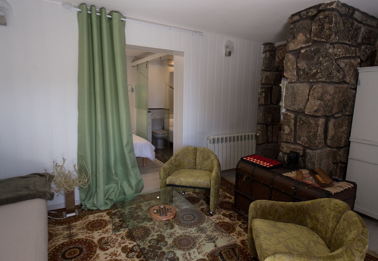 Chalé em Manzanares el Real - Chalet Urbanización La Ponderosa - Sierra Madrid Chalé em Manzanares el Real - Chalet Urbanización La Ponderosa - Sierra Madrid