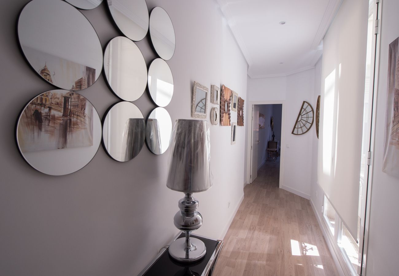 Apartamento em Madrid - Apartment Madrid Downtown Puerta del Sol M (PRE4A) Apartamento em Madrid - Apartment Madrid Downtown Puerta del Sol M (PRE4A)
