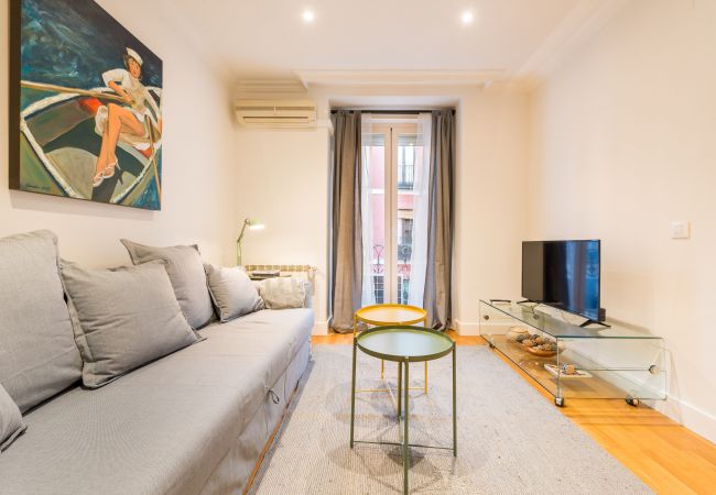 Apartamento em Madrid -  BIG Apartment Downtown Madrid Malasaña M (MAL27) Apartamento em Madrid -  BIG Apartment Downtown Madrid Malasaña M (MAL27)