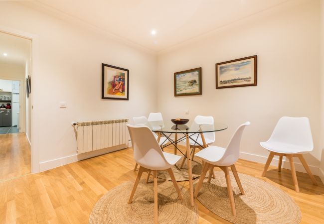 Apartamento em Madrid -  BIG Apartment Downtown Madrid Malasaña M (MAL27) Apartamento em Madrid -  BIG Apartment Downtown Madrid Malasaña M (MAL27)