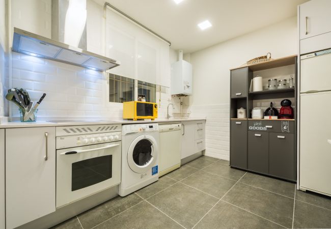 Apartamento em Madrid -  BIG Apartment Downtown Madrid Malasaña M (MAL27) Apartamento em Madrid -  BIG Apartment Downtown Madrid Malasaña M (MAL27)