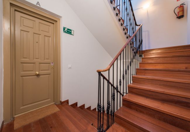 Apartamento em Madrid -  BIG Apartment Downtown Madrid Malasaña M (MAL27) Apartamento em Madrid -  BIG Apartment Downtown Madrid Malasaña M (MAL27)