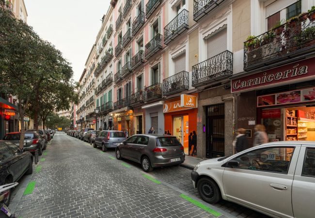 Apartamento em Madrid -  BIG Apartment Downtown Madrid Malasaña M (MAL27) Apartamento em Madrid -  BIG Apartment Downtown Madrid Malasaña M (MAL27)