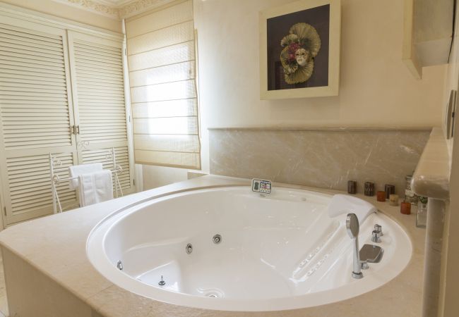 Villa em Arona - Villa Solaris Privé Villa em Arona - Villa Solaris Privé