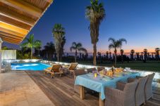 Villa em Adeje - Villa Sunset Golf Retreat