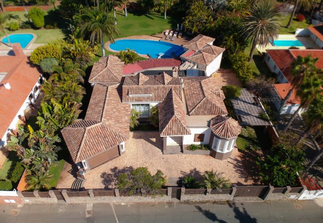 Villa em San Bartolomé de Tirajana - Maspalomas Golfside Luxury Villa Villa em San Bartolomé de Tirajana - Maspalomas Golfside Luxury Villa