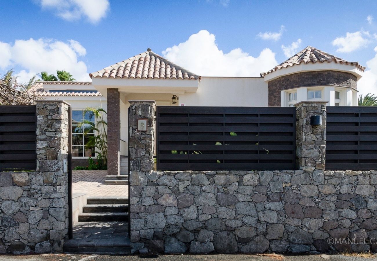 Villa em San Bartolomé de Tirajana - Maspalomas Golfside Luxury Villa Villa em San Bartolomé de Tirajana - Maspalomas Golfside Luxury Villa