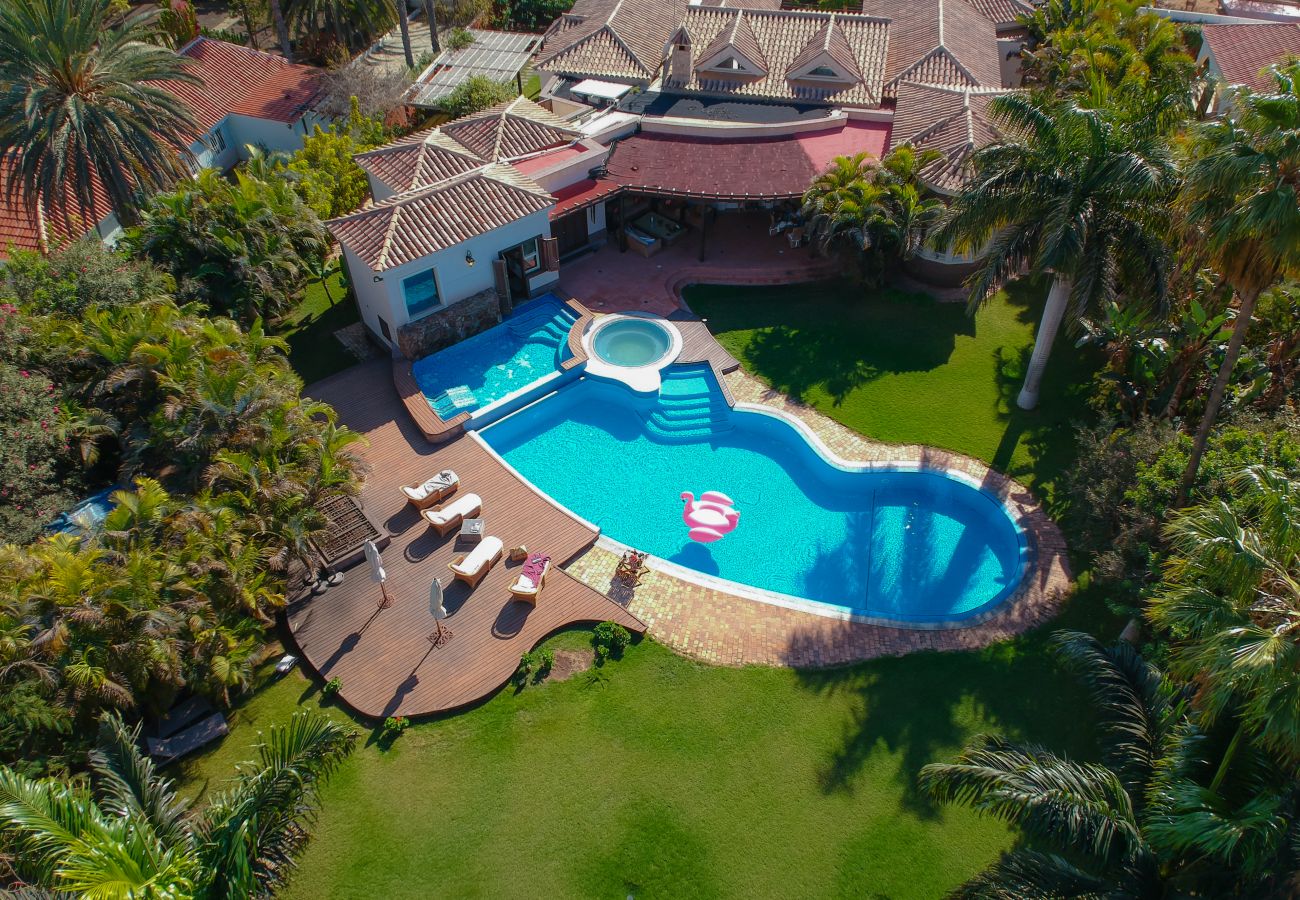 Villa em San Bartolomé de Tirajana - Maspalomas Golfside Luxury Villa Villa em San Bartolomé de Tirajana - Maspalomas Golfside Luxury Villa