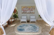 Villa em San Bartolomé de Tirajana - Sunset Luxe Retreat