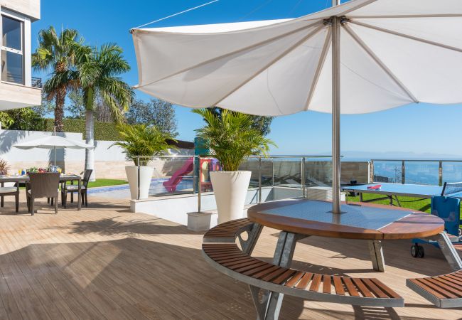 Villa em Santa Cruz de Tenerife - Villa con vistas al mar, piscina,  Gym, Cine  - HomeForGuest Villa em Santa Cruz de Tenerife - Villa con vistas al mar, piscina,  Gym, Cine  - HomeForGuest
