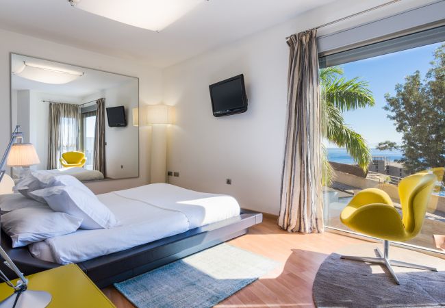 Villa em Santa Cruz de Tenerife - Villa con vistas al mar, piscina,  Gym, Cine  - HomeForGuest Villa em Santa Cruz de Tenerife - Villa con vistas al mar, piscina,  Gym, Cine  - HomeForGuest