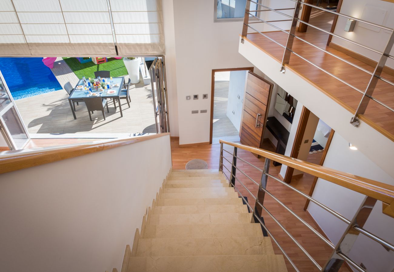 Villa em Santa Cruz de Tenerife - Villa con vistas al mar, piscina,  Gym, Cine  - HomeForGuest Villa em Santa Cruz de Tenerife - Villa con vistas al mar, piscina,  Gym, Cine  - HomeForGuest