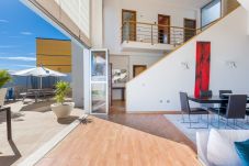 Villa em Santa Cruz de Tenerife - Villa con vistas al mar, piscina,  Gym, Cine  - HomeForGuest