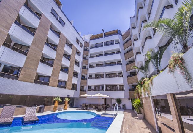 Apartamento em João Pessoa -  GOLDFLAT CABO BRANCO | Vista Piscina Apartamento em João Pessoa -  GOLDFLAT CABO BRANCO | Vista Piscina