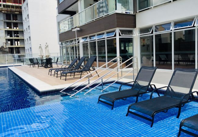 Estúdio em São Paulo - Baixo Augusta cama queen, piscina, academia e garagem Estúdio em São Paulo - Baixo Augusta cama queen, piscina, academia e garagem