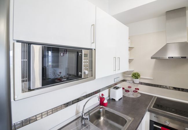 Apartamento em Bajamar - HomeForGuest APT CON VISTAS MAR, BARBACOA, GIMNASIO Apartamento em Bajamar - HomeForGuest APT CON VISTAS MAR, BARBACOA, GIMNASIO