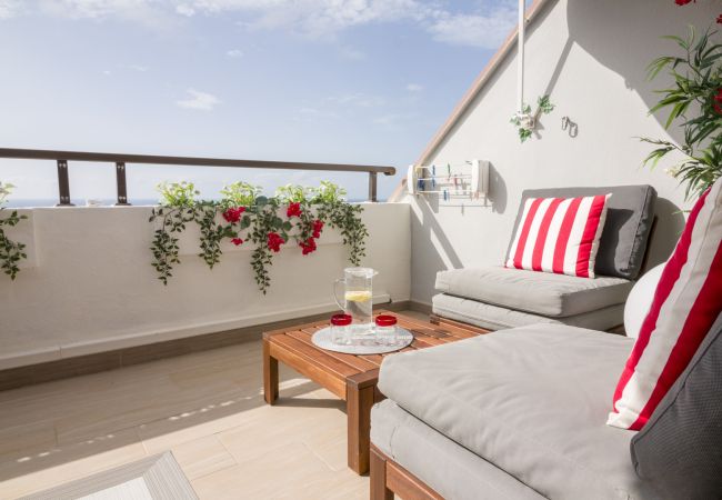 Apartamento em Bajamar - HomeForGuest APT CON VISTAS MAR, BARBACOA, GIMNASIO Apartamento em Bajamar - HomeForGuest APT CON VISTAS MAR, BARBACOA, GIMNASIO
