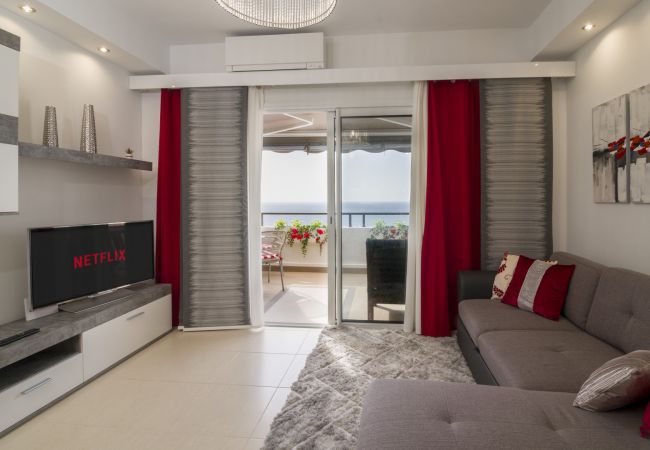 Apartamento em Bajamar - HomeForGuest APT CON VISTAS MAR, BARBACOA, GIMNASIO Apartamento em Bajamar - HomeForGuest APT CON VISTAS MAR, BARBACOA, GIMNASIO
