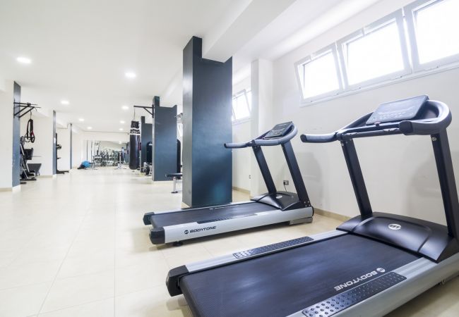 Apartamento em Bajamar - HomeForGuest APT CON VISTAS MAR, BARBACOA, GIMNASIO Apartamento em Bajamar - HomeForGuest APT CON VISTAS MAR, BARBACOA, GIMNASIO