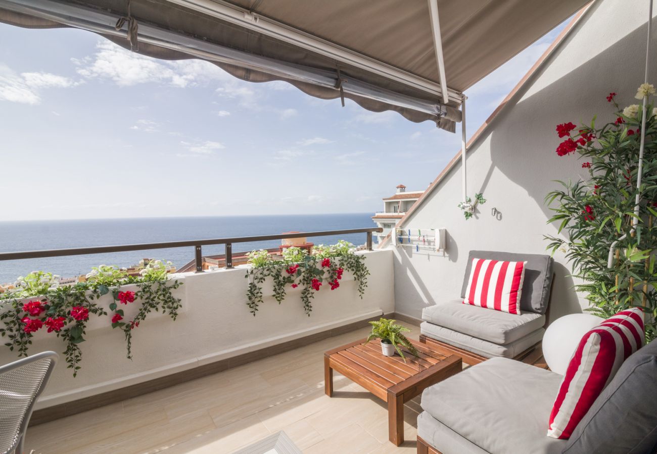Apartamento em Bajamar - HomeForGuest APT CON VISTAS MAR, BARBACOA, GIMNASIO Apartamento em Bajamar - HomeForGuest APT CON VISTAS MAR, BARBACOA, GIMNASIO