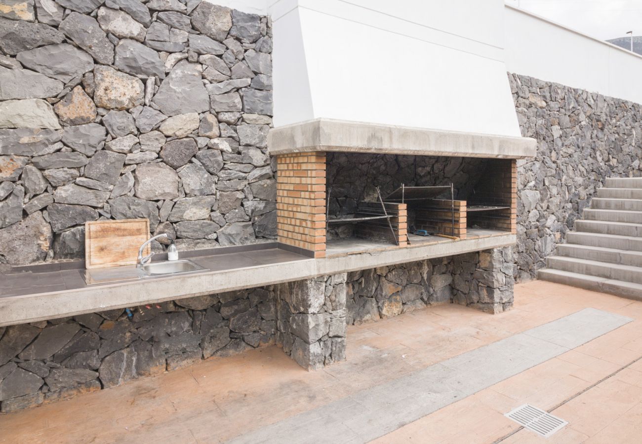 Apartamento em Bajamar - HomeForGuest APT CON VISTAS MAR, BARBACOA, GIMNASIO Apartamento em Bajamar - HomeForGuest APT CON VISTAS MAR, BARBACOA, GIMNASIO