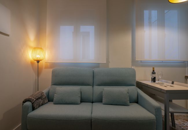 Apartamento em Madrid - Apartment Downtown Madrid Chueca-Malasaña, 1 Room, 4 pax Apartamento em Madrid - Apartment Downtown Madrid Chueca-Malasaña, 1 Room, 4 pax