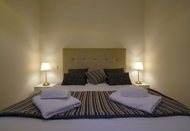 Apartamento em Madrid - Apartment Downtown Madrid Chueca-Malasaña, 1 Room, 4 pax Apartamento em Madrid - Apartment Downtown Madrid Chueca-Malasaña, 1 Room, 4 pax