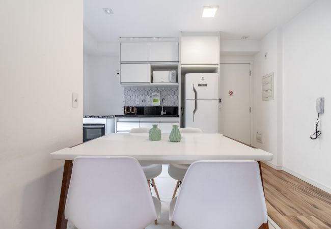 Apartamento em São Paulo - Iquali013 - Apartamento charmoso com Piscina prox do metrô Apartamento em São Paulo - Iquali013 - Apartamento charmoso com Piscina prox do metrô