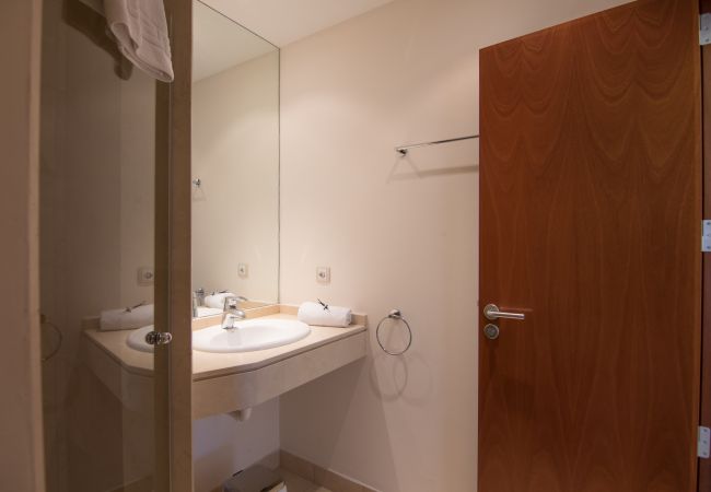 Villa em San Bartolomé de Tirajana - HomeForGuest Salobre Golf Villa, piscina, wifi, vistas impresionantes Villa em San Bartolomé de Tirajana - HomeForGuest Salobre Golf Villa, piscina, wifi, vistas impresionantes