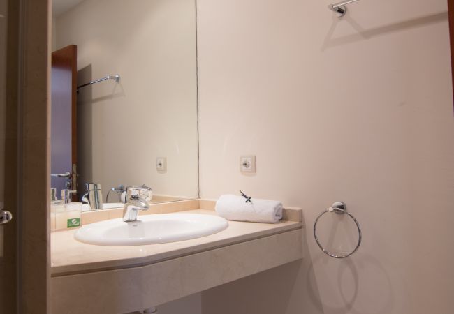 Villa em San Bartolomé de Tirajana - HomeForGuest Salobre Golf Villa, piscina, wifi, vistas impresionantes Villa em San Bartolomé de Tirajana - HomeForGuest Salobre Golf Villa, piscina, wifi, vistas impresionantes