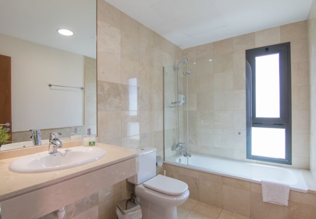 Villa em San Bartolomé de Tirajana - HomeForGuest Salobre Golf Villa, piscina, wifi, vistas impresionantes Villa em San Bartolomé de Tirajana - HomeForGuest Salobre Golf Villa, piscina, wifi, vistas impresionantes