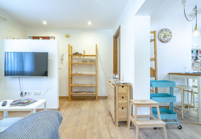 Apartamento em Madrid - FREE WiFi Apartment Vallecas-Albufera-Pedro Laborde M (SDM21) Apartamento em Madrid - FREE WiFi Apartment Vallecas-Albufera-Pedro Laborde M (SDM21)