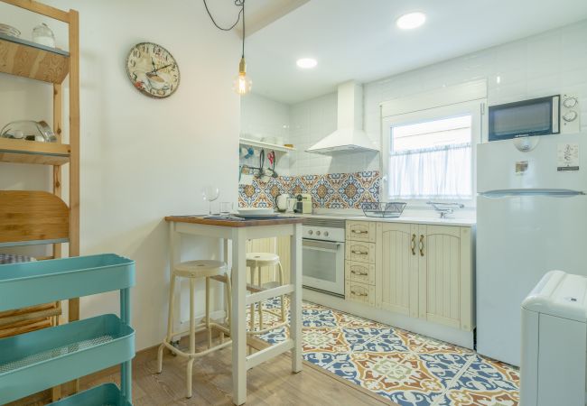 Apartamento em Madrid - FREE WiFi Apartment Vallecas-Albufera-Pedro Laborde M (SDM21) Apartamento em Madrid - FREE WiFi Apartment Vallecas-Albufera-Pedro Laborde M (SDM21)
