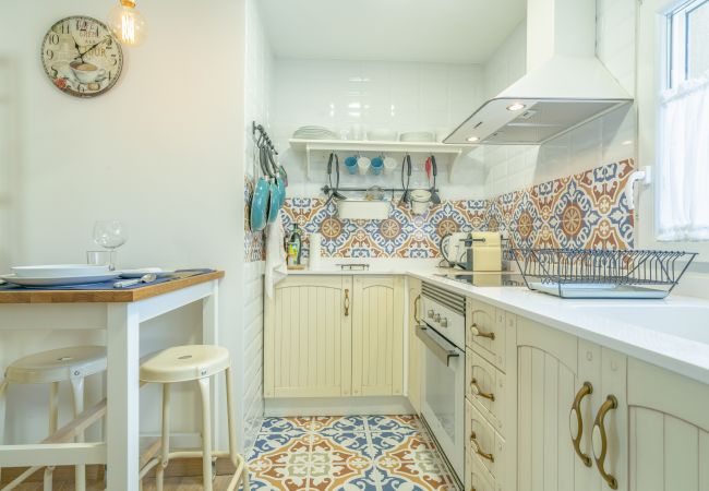 Apartamento em Madrid - FREE WiFi Apartment Vallecas-Albufera-Pedro Laborde M (SDM21) Apartamento em Madrid - FREE WiFi Apartment Vallecas-Albufera-Pedro Laborde M (SDM21)