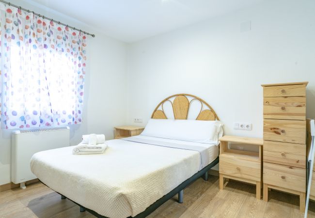 Apartamento em Madrid - FREE WiFi Apartment Vallecas-Albufera-Pedro Laborde M (SDM21) Apartamento em Madrid - FREE WiFi Apartment Vallecas-Albufera-Pedro Laborde M (SDM21)