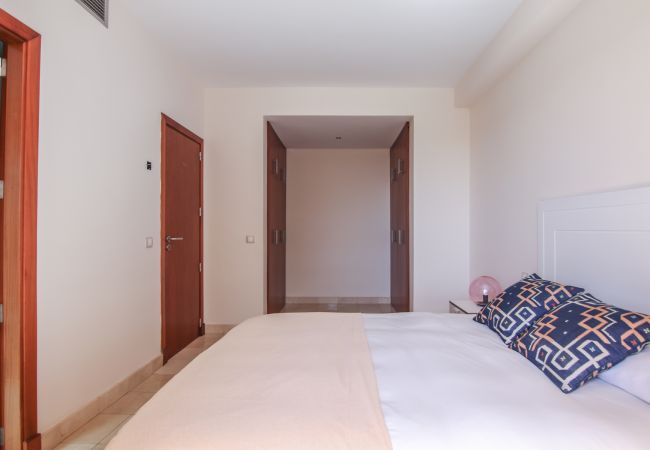 Villa em San Bartolomé de Tirajana - HomeForGuest Salobre Villa, 5PAX, WIFI, POOL, GREAT VIEWS  Villa em San Bartolomé de Tirajana - HomeForGuest Salobre Villa, 5PAX, WIFI, POOL, GREAT VIEWS