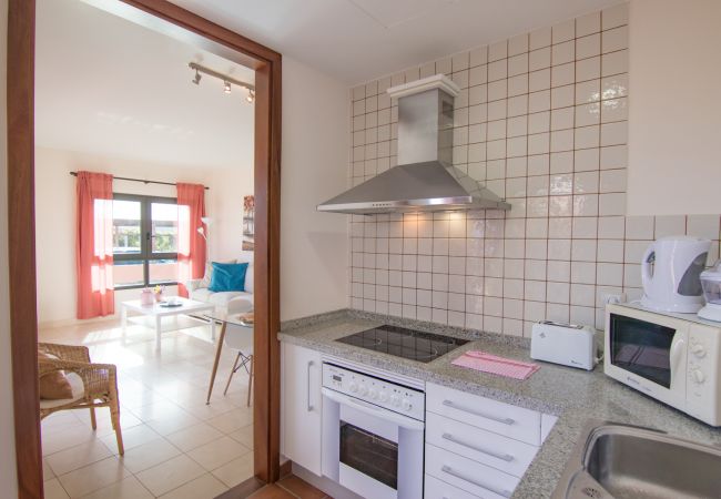Villa em San Bartolomé de Tirajana - HomeForGuest Salobre Villa, 5PAX, WIFI, POOL, GREAT VIEWS  Villa em San Bartolomé de Tirajana - HomeForGuest Salobre Villa, 5PAX, WIFI, POOL, GREAT VIEWS