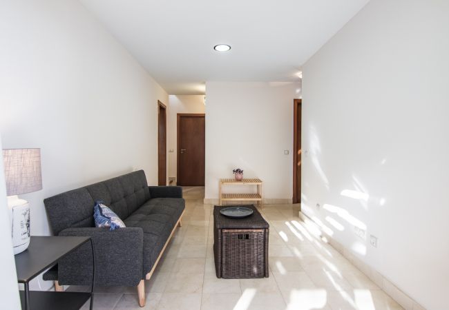 Villa em San Bartolomé de Tirajana - HomeForGuest Salobre Villa, 5PAX, WIFI, POOL, GREAT VIEWS  Villa em San Bartolomé de Tirajana - HomeForGuest Salobre Villa, 5PAX, WIFI, POOL, GREAT VIEWS